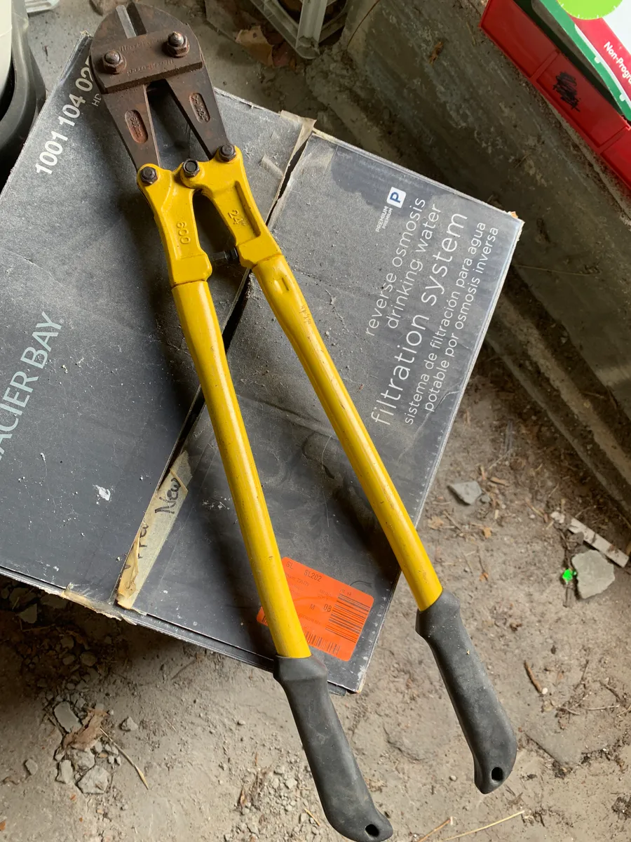 24" Heavy Duty Bolt Cutters (600mm) - Great Condition