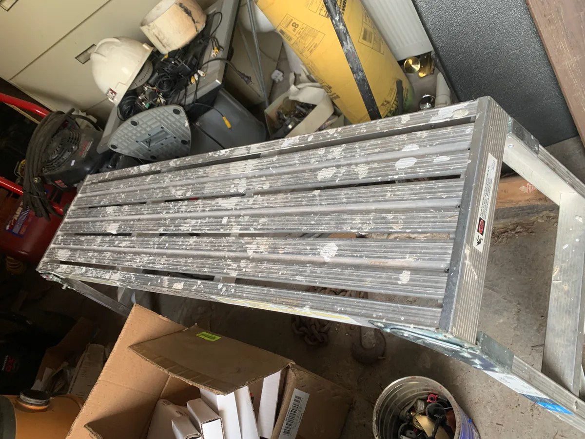 Werner Aluminum Portable Work Platform (250 lb. Capacity) - Model AP-20