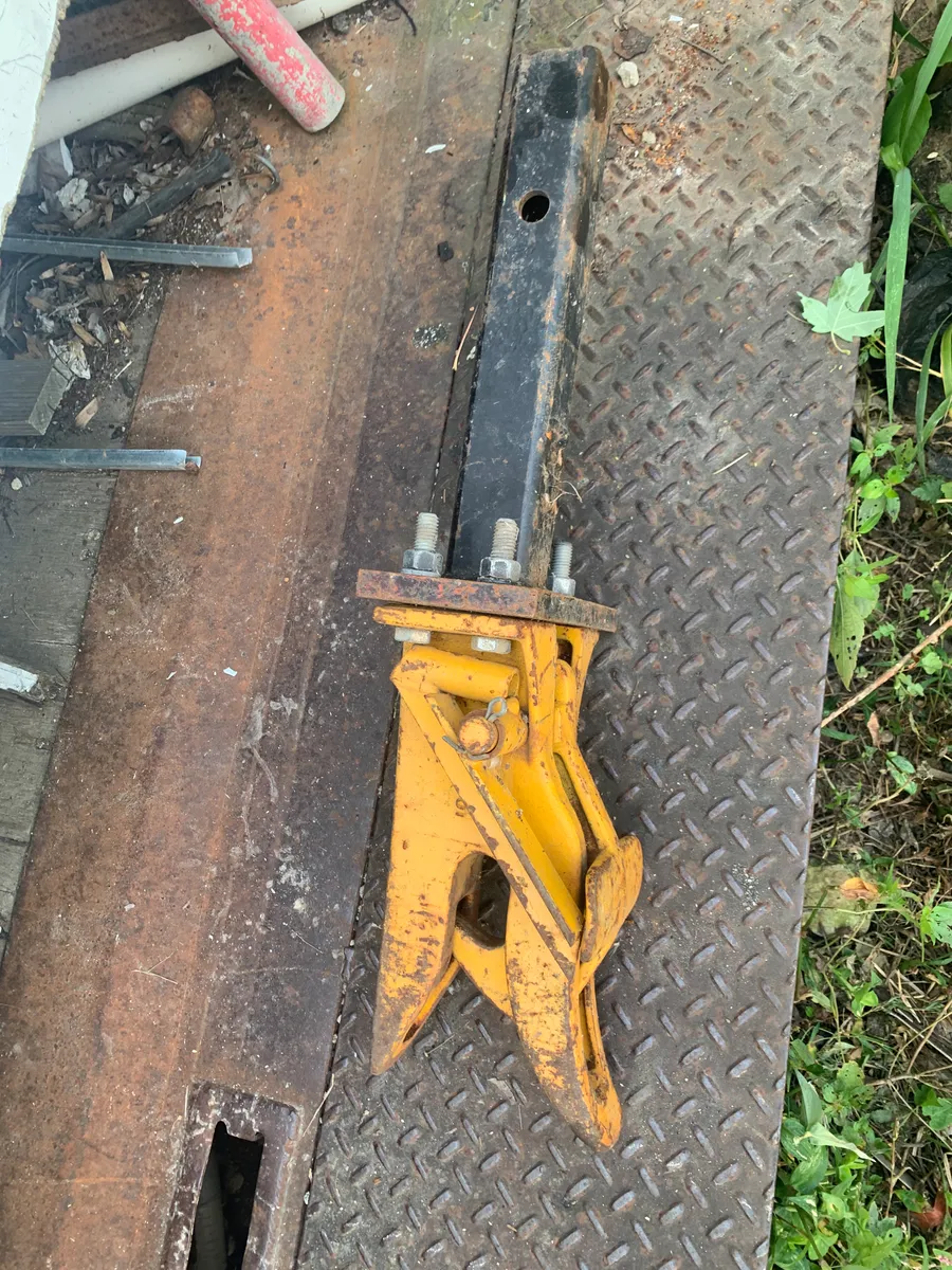 Heavy Duty Log Splitter Ring-Hook Towing Hitch